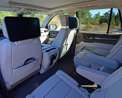 2021-gmc-yukon-denali-interior-second-row