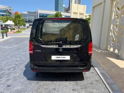 60656AB4-1355-4AF9-A944-1D7DE437FE29-copy